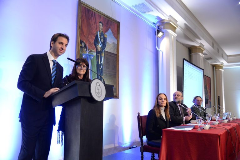 Conferencia La Memoria en palabras...